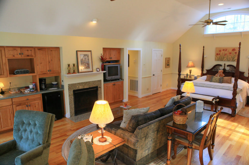 The Inn At Sugar Hollow Farm Crozet Exteriör bild
