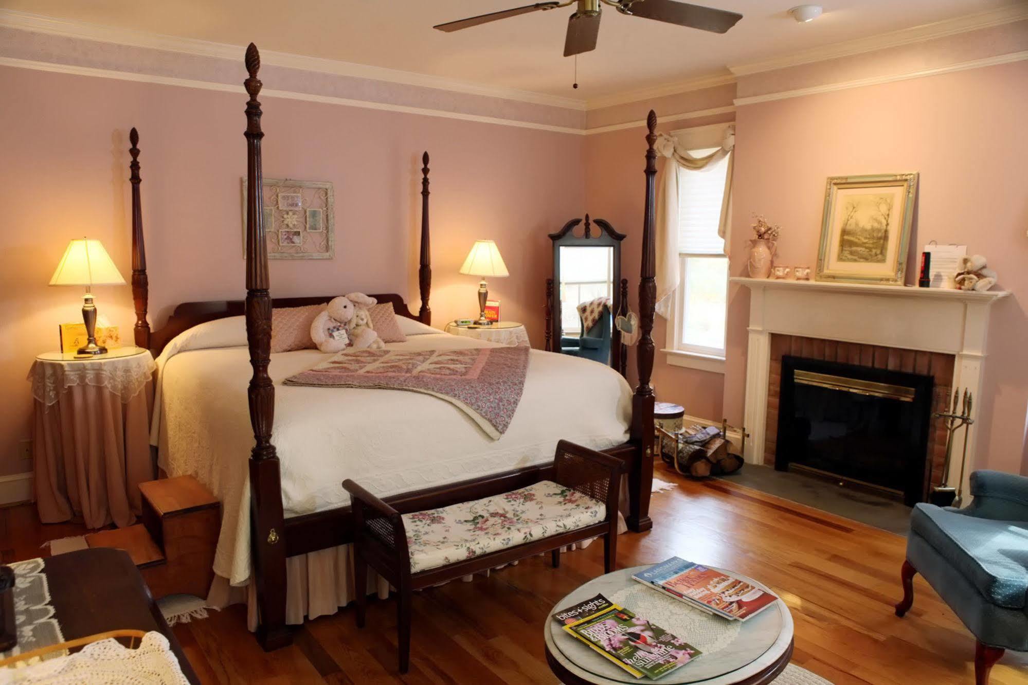 The Inn At Sugar Hollow Farm Crozet Exteriör bild